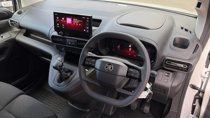 Vauxhall Combo Cargo Combo Diesel 1.5 Turbo D 100ps Prime Plus H1 Van - Image 16